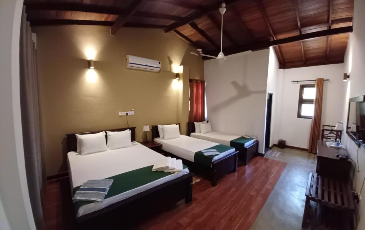 Forest Edge Villa Anuradhapura Ngoại thất bức ảnh