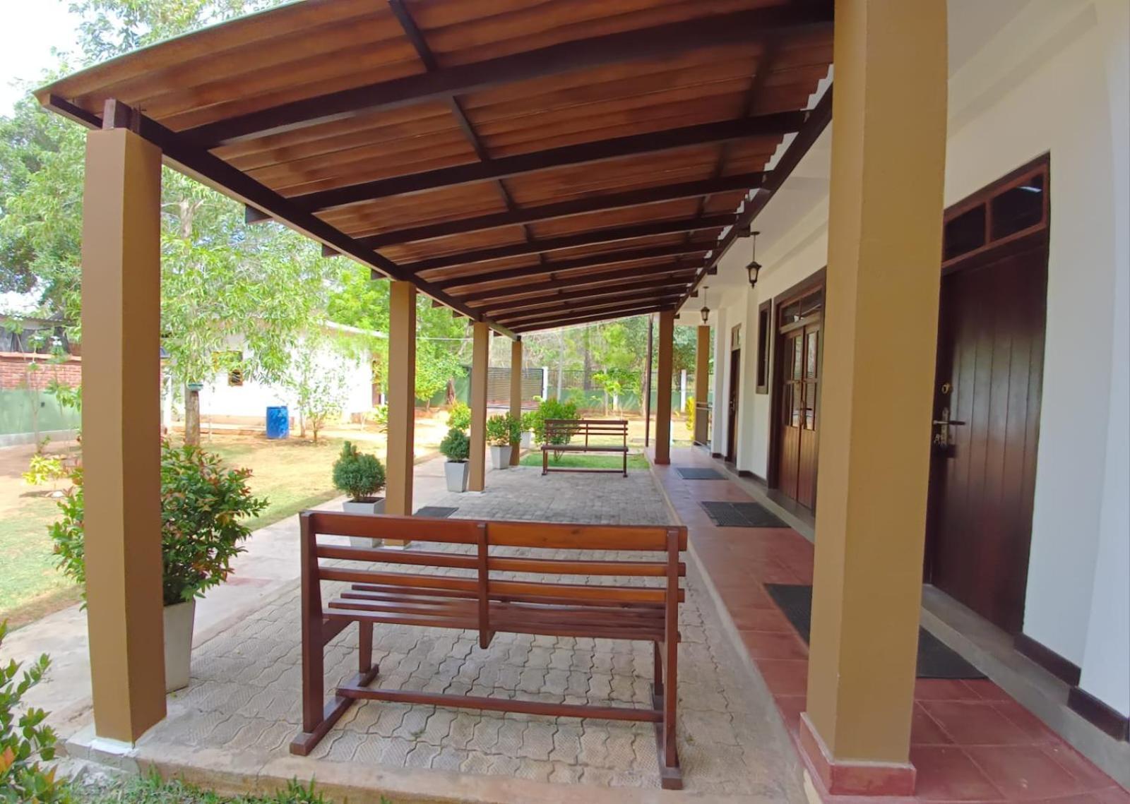 Forest Edge Villa Anuradhapura Ngoại thất bức ảnh